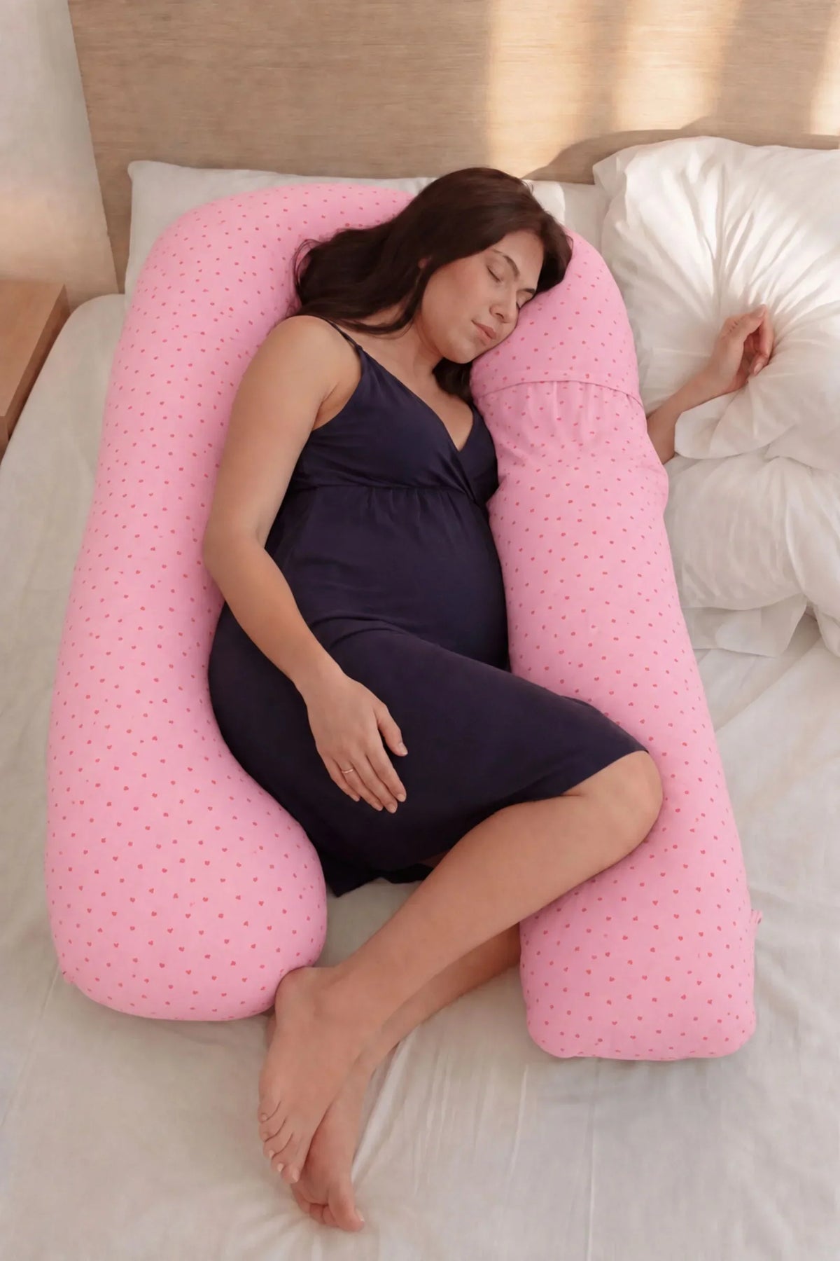 U-shaped_ergonomic_pregnancy_pillw_hearts_print